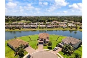 532 MIMOSA COURT, BRADENTON, FL 34212 Sold 09/05/23