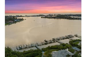 712 EAGLE POINT DRIVE, VENICE, FL 34285 Sold 01/04/24