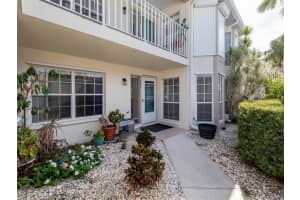 203 SILVER LAKE DRIVE, VENICE, FL 34292 Sold 04/25/24