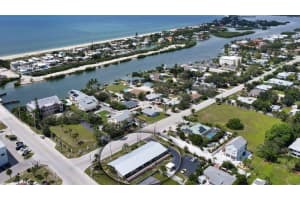 100 BAYSHORE ROAD, NOKOMIS, FL 34275 Sold 10/18/24