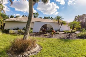 904 DORAL LANE, VENICE, FL 34293 Sold 11/06/23