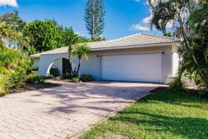 904 DORAL LANE, VENICE, FL 34293 Sold 11/06/23