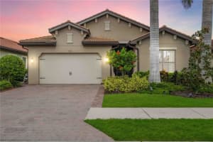 120 MARAVIYA BOULEVARD, NOKOMIS, FL 34275 Sold 05/16/24