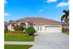 542 LAKE OF THE WOODS DRIVE, VENICE, FL 34293 Sold 11/30/23