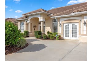 542 LAKE OF THE WOODS DRIVE, VENICE, FL 34293 Sold 11/30/23