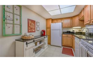 618 BIRD BAY DRIVE, VENICE, FL 34285 Sold 04/12/24