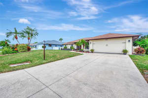 5871 LINCOLN ROAD, VENICE, FL 34293 Sold 03/20/24