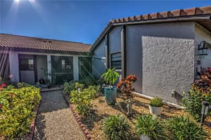 803 COUNTRY CLUB CIRCLE, VENICE, FL 34293 Sold 01/05/24