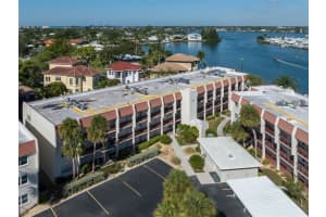 260 SANTA MARIA STREET, VENICE, FL 34285 Sold 04/29/24