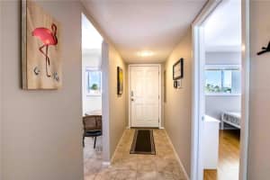220 SANTA MARIA STREET, VENICE, FL 34285 Sold 07/05/24