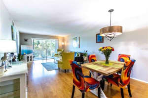220 SANTA MARIA STREET, VENICE, FL 34285 Sold 07/05/24