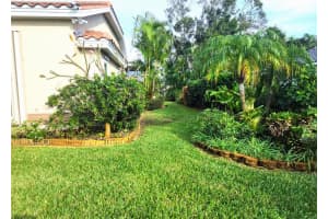 343 GLADSTONE BOULEVARD, ENGLEWOOD, FL 34223 Sold 04/30/24