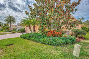 1922 MESIC HAMMOCK WAY, VENICE, FL 34292 Sold 04/19/24