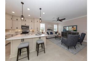 918 VENICE AVENUE, VENICE, FL 34285 Sold 11/06/24