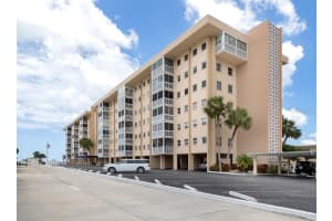 1255 TARPON CENTER DRIVE, VENICE, FL 34285 Sold 01/31/24