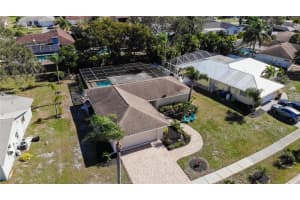 1569 CARROLWOOD DRIVE, SARASOTA, FL 34232 Sold 04/26/24