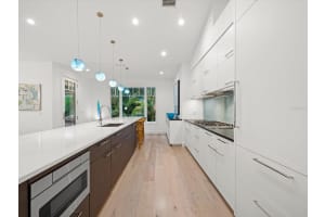 709 EAGLE POINT DRIVE, VENICE, FL 34285 Sold 06/28/24