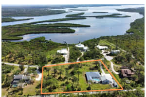 37 RIVERFRONT DRIVE, VENICE, FL 34293 Sold 02/07/24