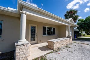 717 RIVIERA STREET, VENICE, FL 34285 Sold 10/25/24