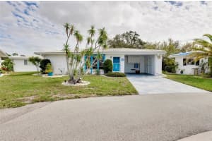 520 CIRCLEWOOD DRIVE, VENICE, FL 34293 Sold 05/03/24