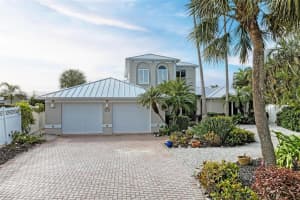916 CASEY COVE DRIVE, NOKOMIS, FL 34275 Sold 04/30/24