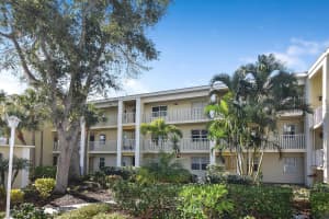 433 CERROMAR LANE, VENICE, FL 34293 Sold 02/14/25