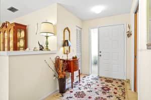 604 APPLE LANE, ENGLEWOOD, FL 34223 Sold 04/10/24
