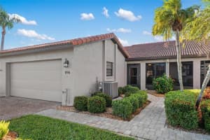 896 COUNTRY CLUB CIRCLE, VENICE, FL 34293 Sold 03/21/24
