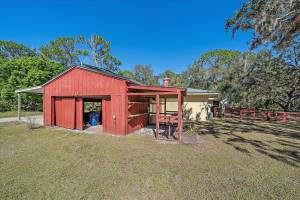 3955 VENICE AVENUE, VENICE, FL 34292 Sold 01/21/25