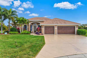 7203 SPUR COURT, SARASOTA, FL 34243 Sold 05/21/24