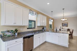 9828 WINGOOD DRIVE, VENICE, FL 34292 Sold 04/03/24