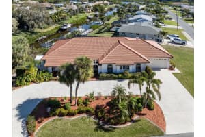 434 SHORE DRIVE, OSPREY, FL 34229 Sold 12/06/24