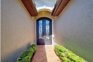 268 VENICE PALMS BOULEVARD, VENICE, FL 34292 Sold 04/23/24
