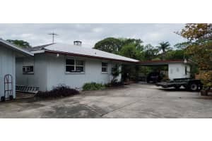 2314 DESOTO ROAD, SARASOTA, FL 34234 Sold 05/01/24