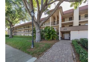 104 CAPRI ISLES BOULEVARD, VENICE, FL 34292 Sold 09/24/24