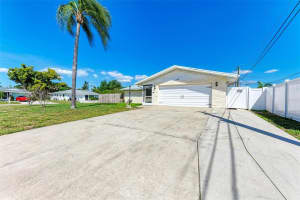 240 PARKVIEW DRIVE, VENICE, FL 34293 Sold 07/22/24