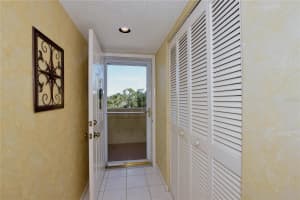 837 WEXFORD BOULEVARD, VENICE, FL 34293 Sold 02/06/25