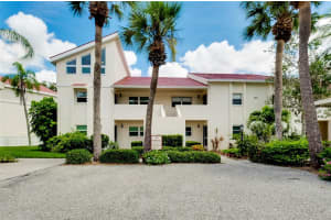 768 VILLAGE CIRCLE, VENICE, FL 34292 Sold 10/01/24