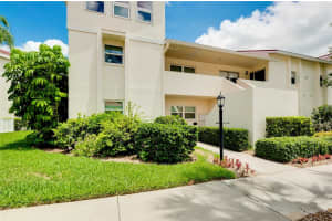 768 VILLAGE CIRCLE, VENICE, FL 34292 Sold 10/01/24