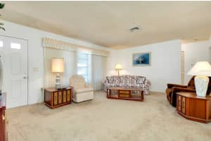 472 CIRCLEWOOD DRIVE, VENICE, FL 34293 - MLS#MFRN6133065