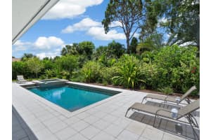433 ALHAMBRA ROAD, VENICE, FL 34285 Sold 09/16/24