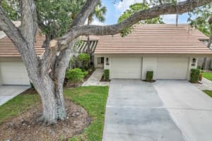 3212 SANDLEHEATH #65, SARASOTA, FL 34235 Sold 04/03/25
