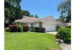 5723 GARDEN LAKES DRIVE, BRADENTON, FL 34203 Sold 04/18/25