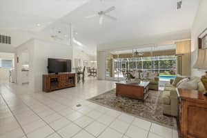5058 SOUTHERN PINE CIRCLE, VENICE, FL 34293 Sold 08/29/24
