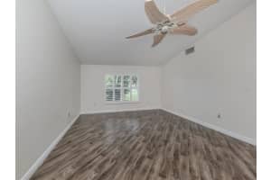 672 EASTPOINTE COURT, SARASOTA, FL 34232 Sold 11/14/24