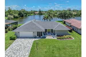 2259 LAKEWOOD DRIVE, NOKOMIS, FL 34275 Sold 10/25/24