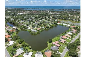 2259 LAKEWOOD DRIVE, NOKOMIS, FL 34275 Sold 10/25/24