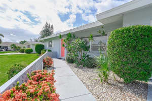 2462 BREAKWATER CIRCLE, SARASOTA, FL 34231 Sold 08/14/24
