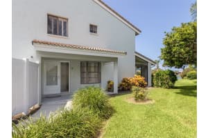 600 CARRIAGE HOUSE LANE, NOKOMIS, FL 34275 Sold 08/07/25