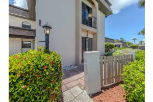 1710 BONITAS CIRCLE, VENICE, FL 34293 Sold 10/30/24